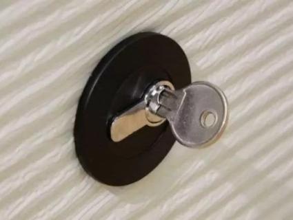 Ригельный замок