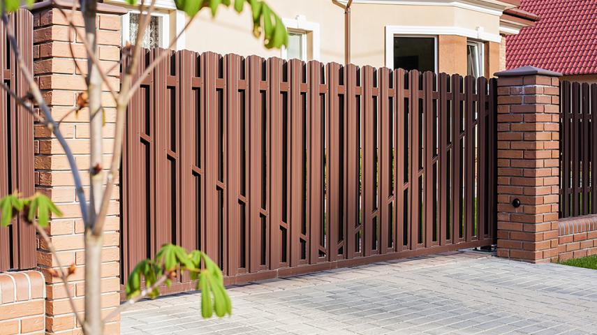 ворота из штакетника в Каневской